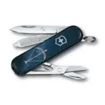 Victorinox Classic SD Ελβετικός Σουγιάς Με 7 Λειτουργίες Τοξότης Zodiac Collection Σε Μπλε 58mm (0.6223.2SAG)